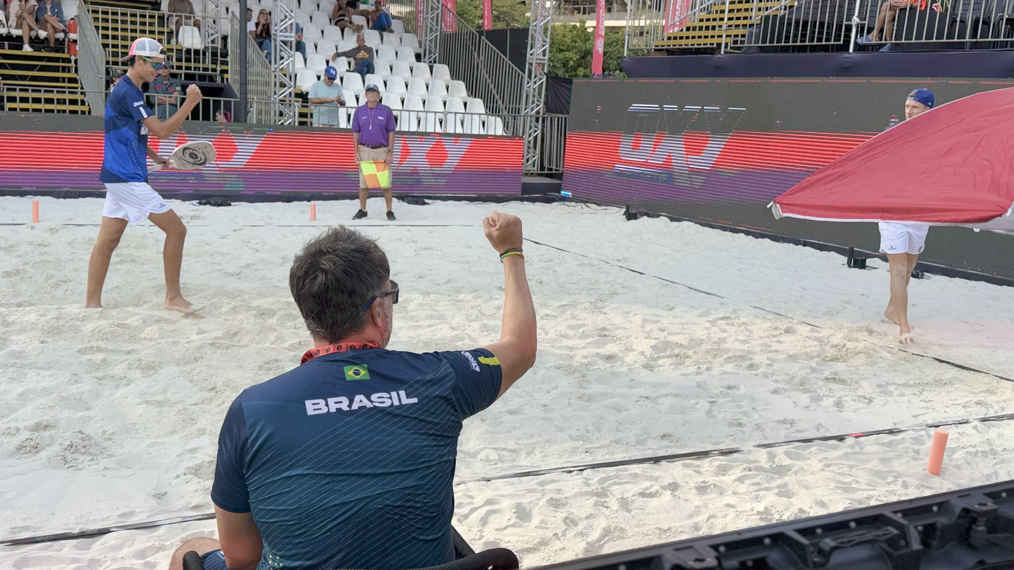 Beach Tennis: benefícios, regras e por que o esporte conquistou o Brasil