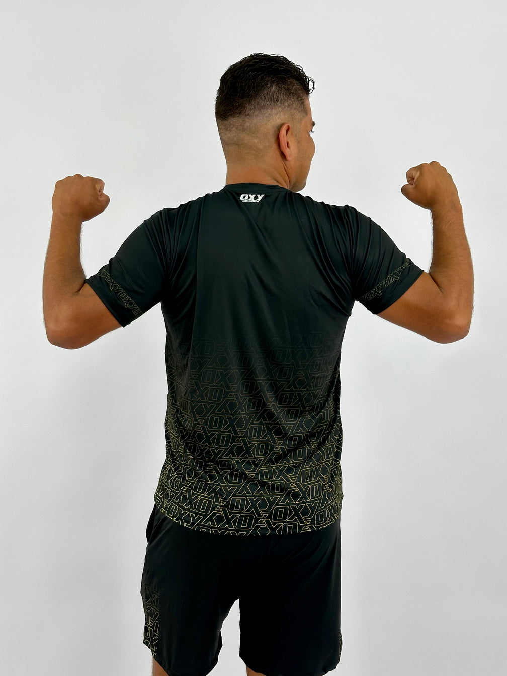 CAMISETA MASCULINA OXY PRETA